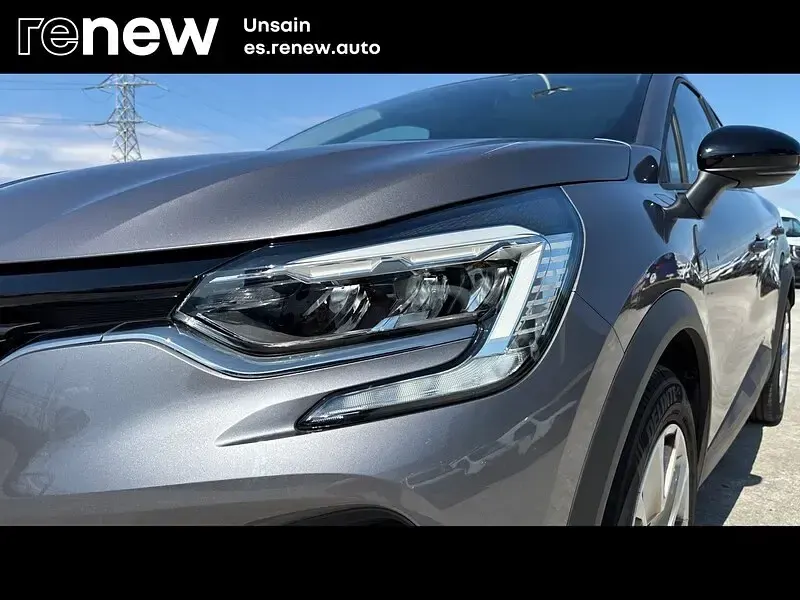 Usado Renault Captur Evolution 140 CV (102 kW) 2022 Gris SUV