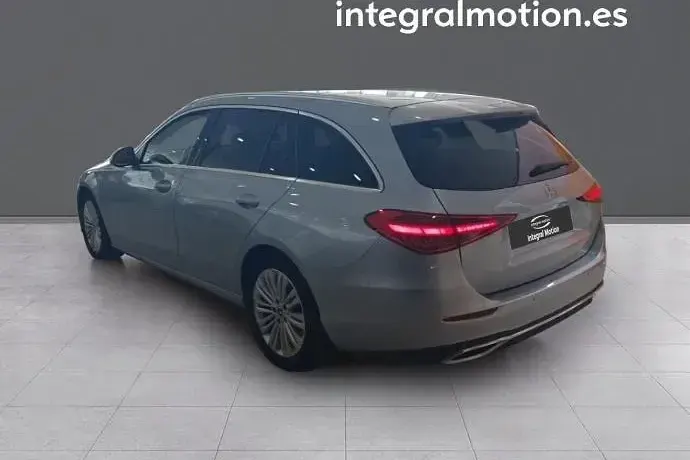 Usado Mercedes 200 163 CV (119 kW) 2022