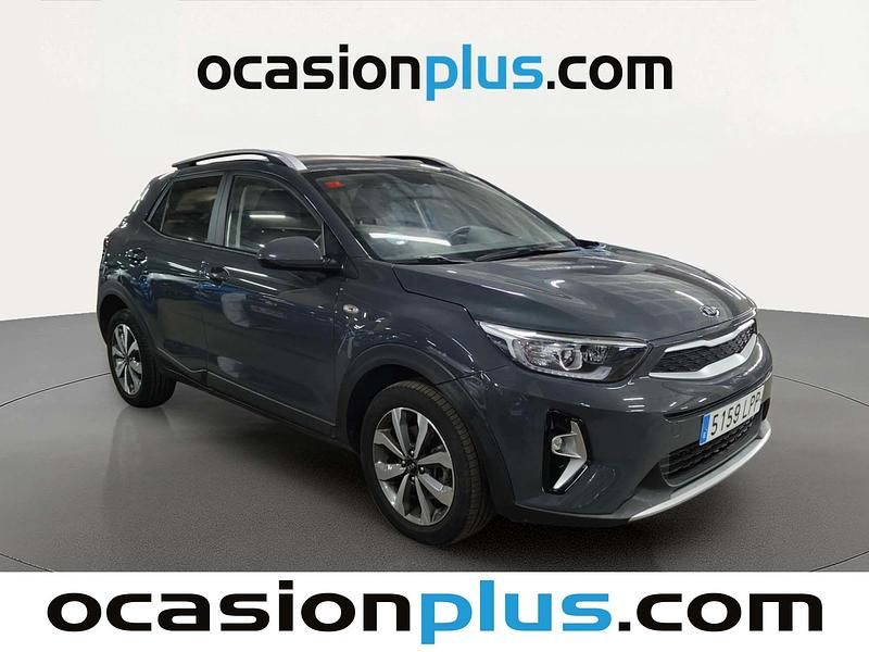 Usado Kia Stonic 84 CV (61 kW) 2021 Gris SUV
