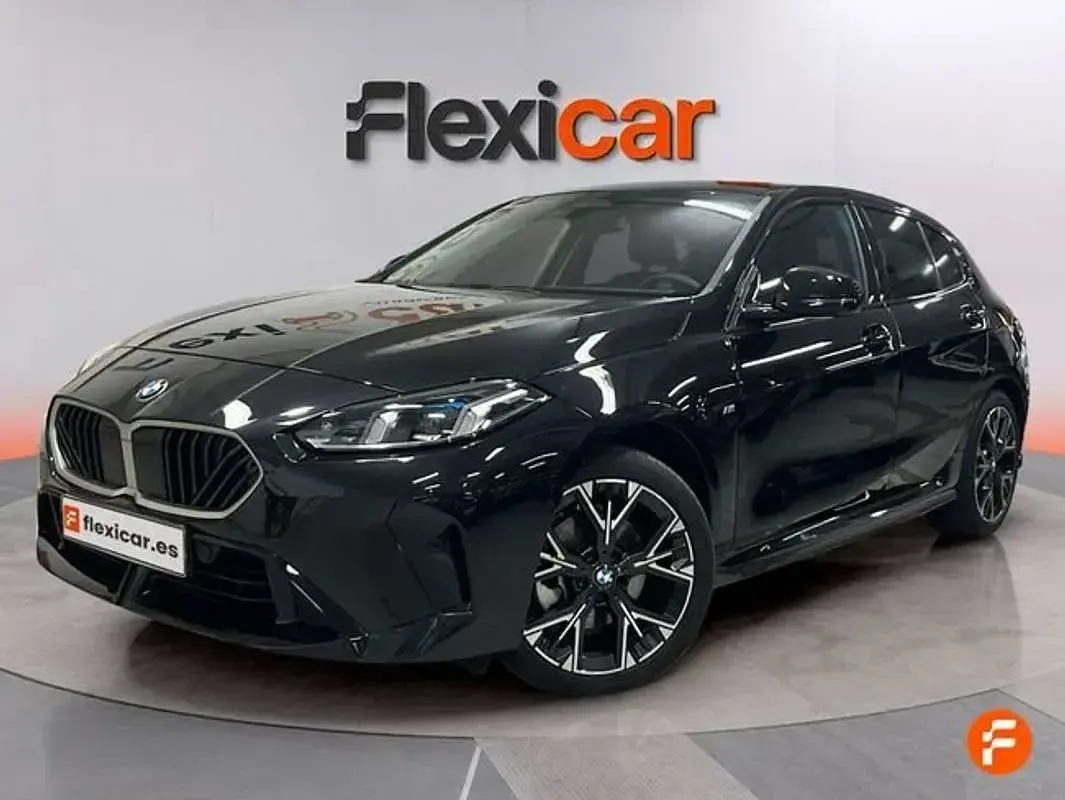 Usado BMW 120 170 CV (125 kW) 2025 Negro Utilitario