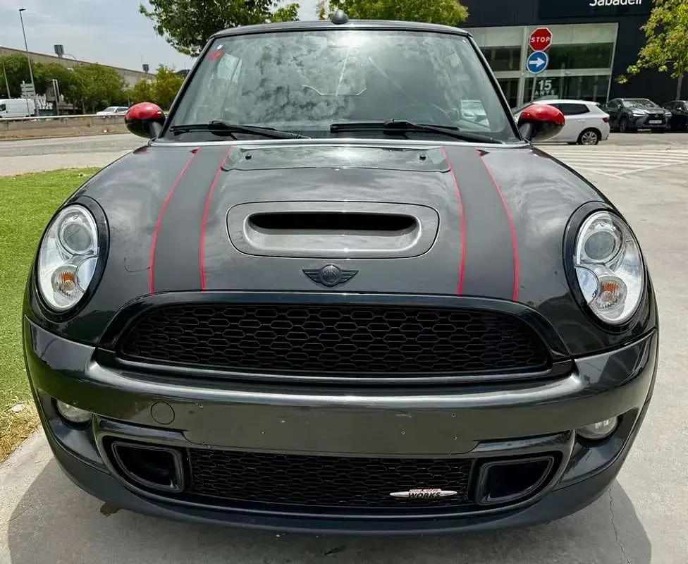 Usado Mini John Cooper Works Cabriolet 211 CV (155 kW) 2011 Negro Descapotable