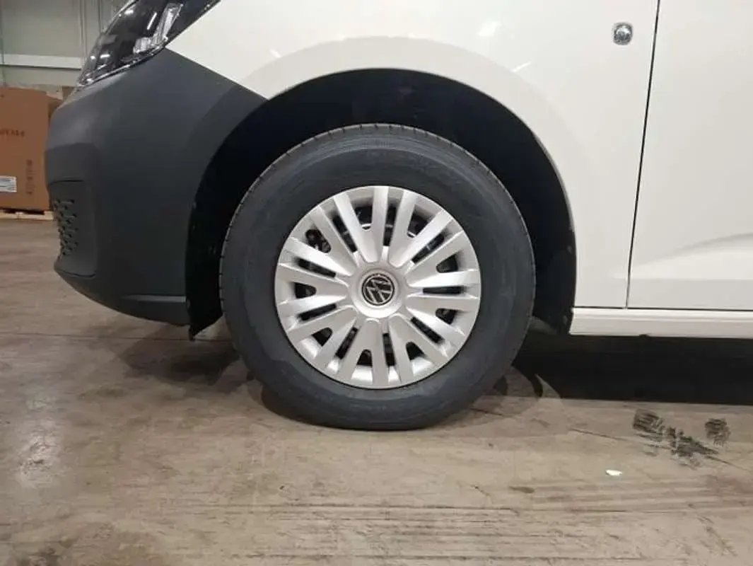 Usado VW Caddy 75 CV (55 kW) 2026 Blanco Monovolumen