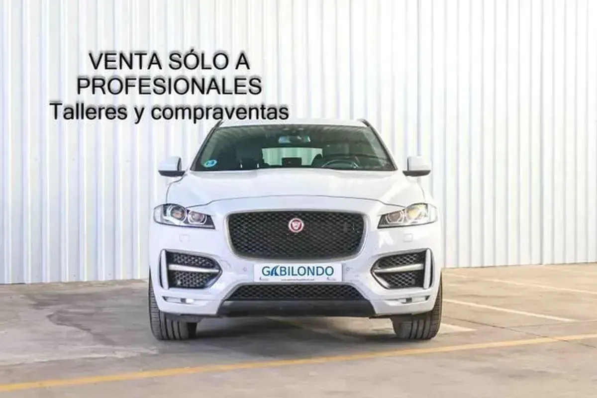 Usado Jaguar F-Pace R-Sport 180 CV (132 kW) 2017 Blanco SUV