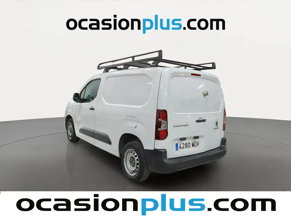 Usado Peugeot Partner 102 CV (75 kW) 2023 Blanco Monovolumen