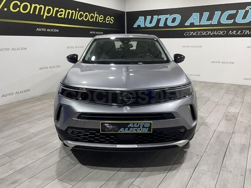Usado Opel Mokka 110 CV (80 kW) 2023 Gris / plata SUV