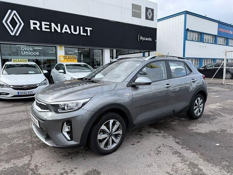 Gris / plata Usado 2023 Kia Stonic SUV | 12.990 € (Buen precio) - Imagen 1/4