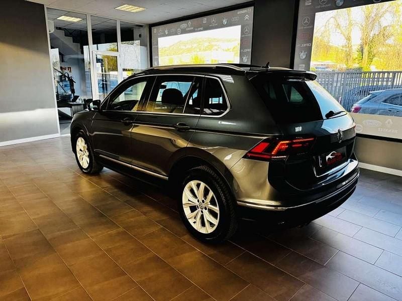 Usado VW Tiguan Sound 150 CV (110 kW) 2018 Gris SUV