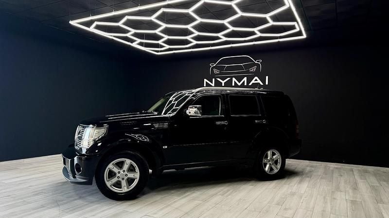 Usado Dodge Nitro SXT 177 CV (130 kW) 2008 Negro SUV