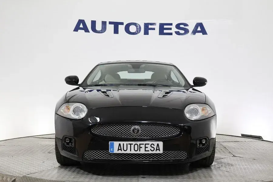 Usado Jaguar XKR R 416 CV (305 kW) 2007 Negro Coupe