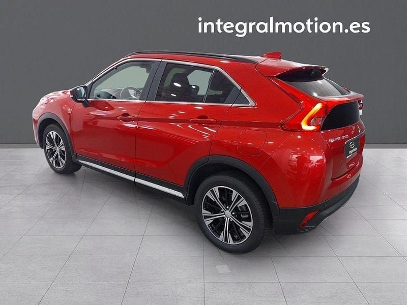 Usado Mitsubishi Eclipse Cross Motion 163 CV (119 kW) 2020 Rojo SUV