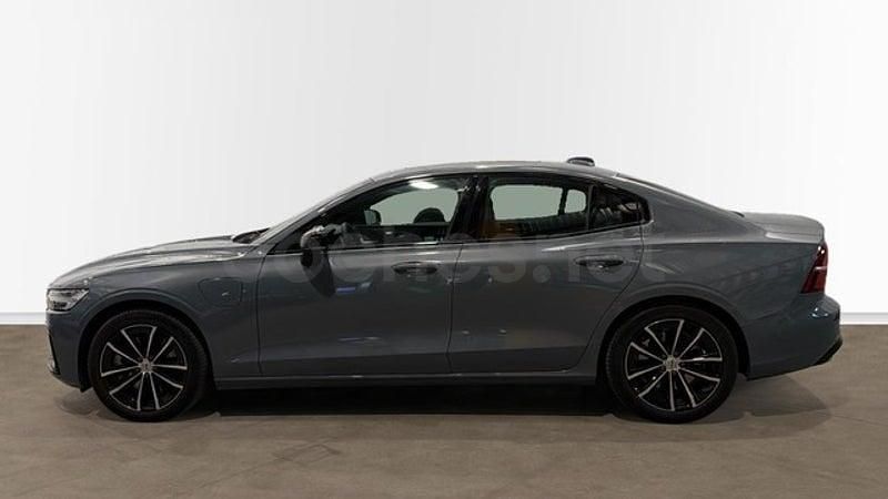 Usado Volvo S60 Ultimate 455 CV (334 kW) 2023 Gris / plata Berlina