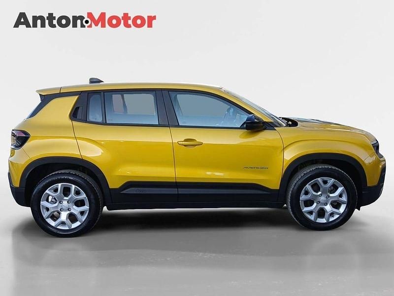 Usado Jeep Avenger Altitude 100 CV (73 kW) 2024 Amarillo SUV