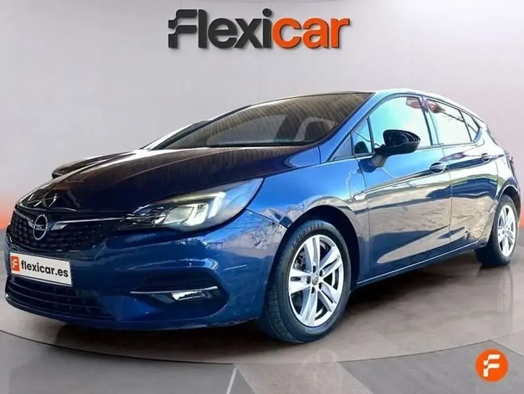 Usado Opel Astra Business Elegance 131 CV (96 kW) 2020 Azul Familiar