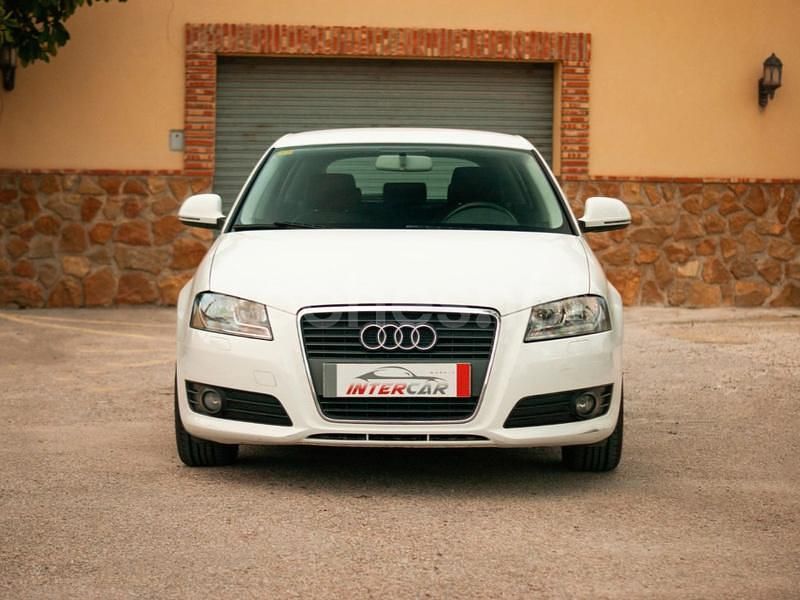 Usado Audi A3 Ambition 125 CV (91 kW) 2009 Blanco Berlina