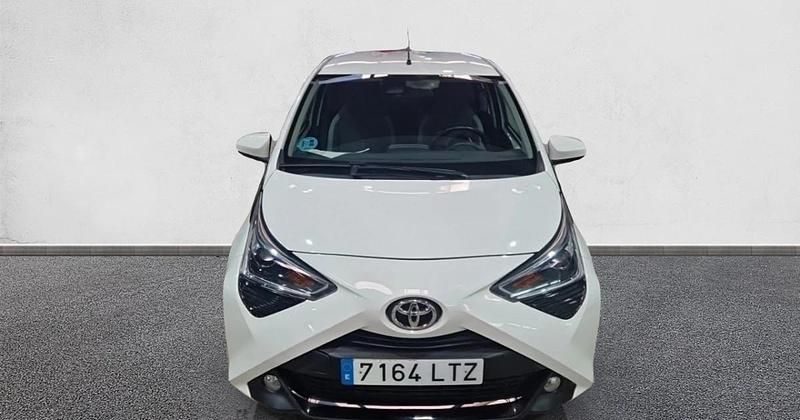 Usado Toyota Aygo X-play 72 CV (52 kW) 2021 Utilitario