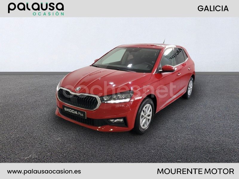 Rojo Usado 2024 Skoda Fabia Selection Berlina | 16.990 € (Un poco caro) - Imagen 1/4