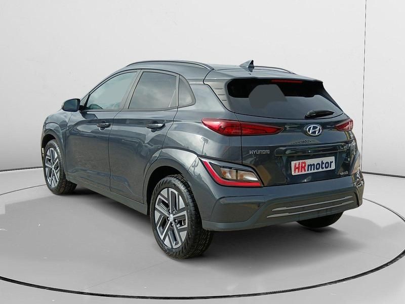 Usado Hyundai Kona 100 kW (137 CV) 2022 Gris SUV