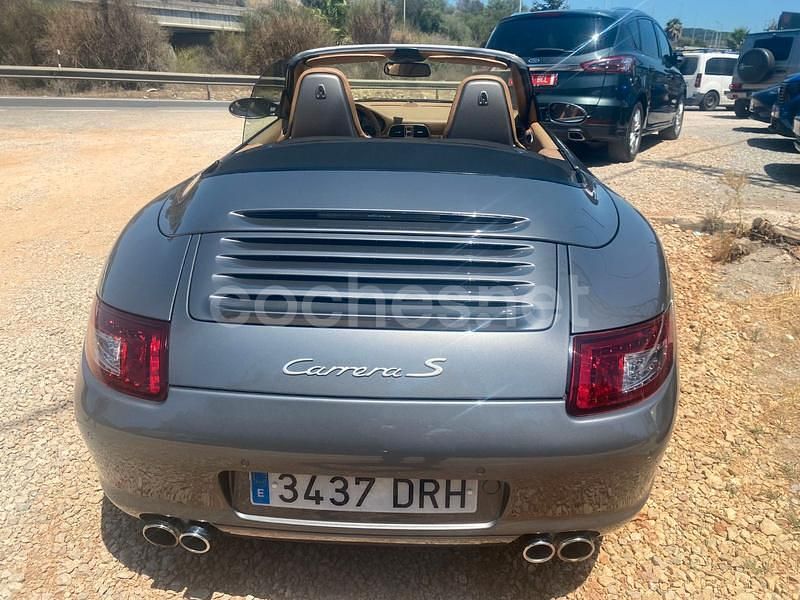 Usado Porsche 911 Carrera 4S Cabriolet 355 CV (261 kW) 2005 Gris / plata Descapotable