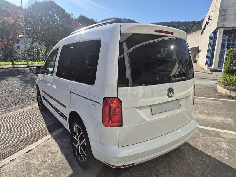 Usado VW Caddy 102 CV (75 kW) 2020 Blanco Monovolumen