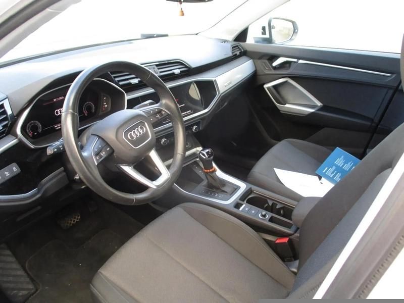 Begagnad Audi Q3 Advanced Plus 150 HK (110 kW) 2023 Vit SUV