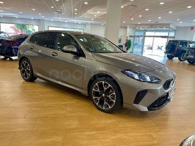 Usado BMW 120 163 CV (119 kW) 2025 Gris / plata Utilitario
