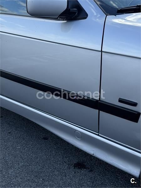 Usado BMW 318 90 CV (66 kW) 1999 Gris / plata Berlina