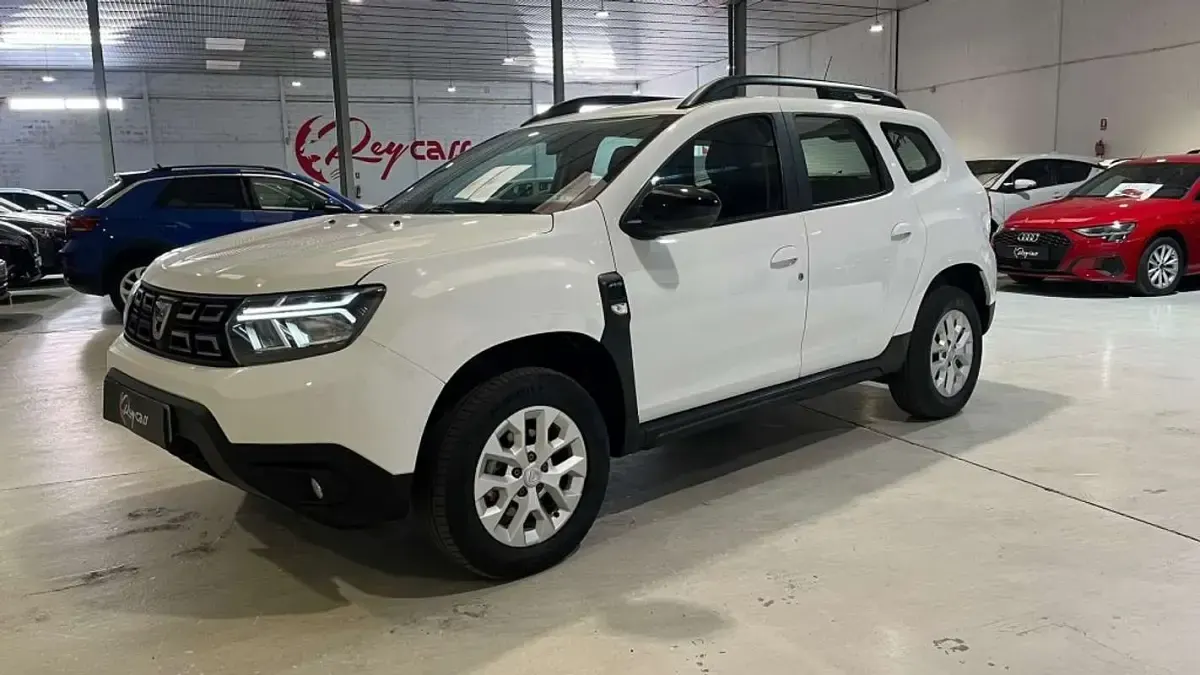 Usado Dacia Duster Comfort 116 CV (85 kW) 2022 Blanco SUV