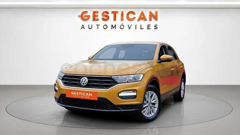 Usado VW T-Roc Advance 110 CV (80 kW) 2021 Amarillo SUV