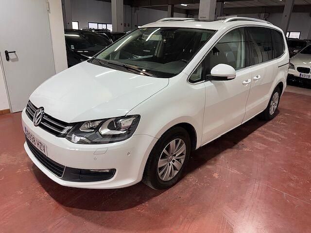 Usado VW Sharan Advance 140 CV (102 kW) 2014 Blanco Monovolumen