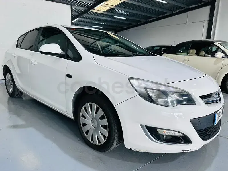 Brugt Opel Astra Excellence 110 HK (80 kW) 2014 Hvid Stationcar
