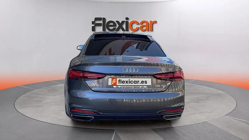 Usado Audi A5 Premium 163 CV (119 kW) 2021 Gris Coupe