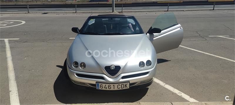 Gris / plata Usado 2000 Alfa Romeo Spider Descapotable | 7000 € - Imagen 1/4