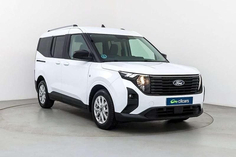 Usado Ford Tourneo Titanium 125 CV (91 kW) 2024 Blanco Van