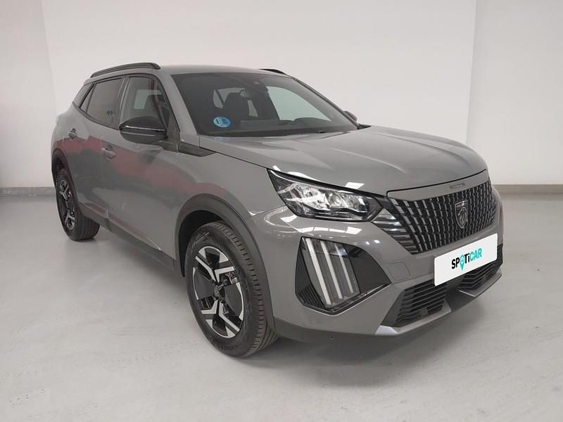 Usado Peugeot 2008 Allure 145 CV (106 kW) 2025 Gris SUV
