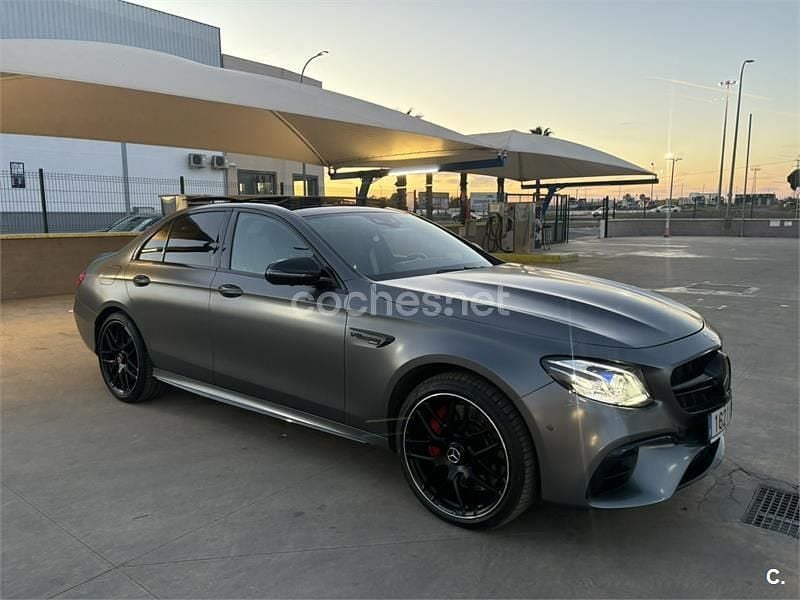 Usado Mercedes E63S AMG 612 CV (450 kW) 2018 Gris / plata Berlina