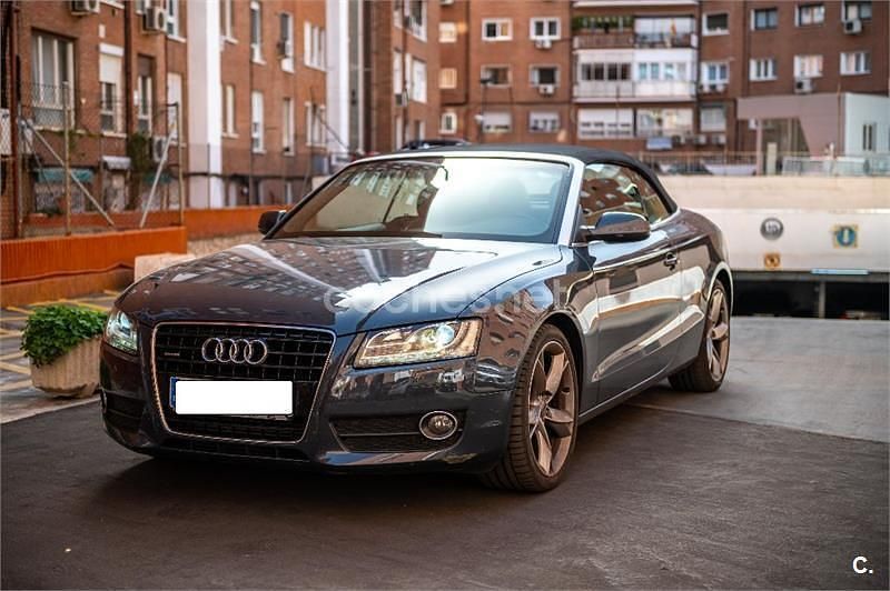 Usado Audi A5 Cabriolet 240 CV (176 kW) 2009 Gris / plata Descapotable