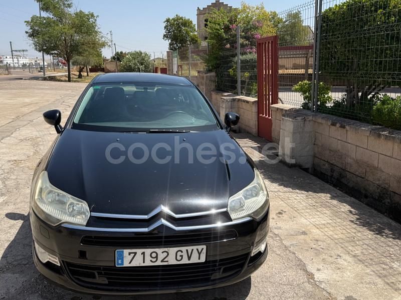 Negro Usado 2010 Citroën C5 Business Class Berlina | 4900 € (Precio justo) - Imagen 1/4
