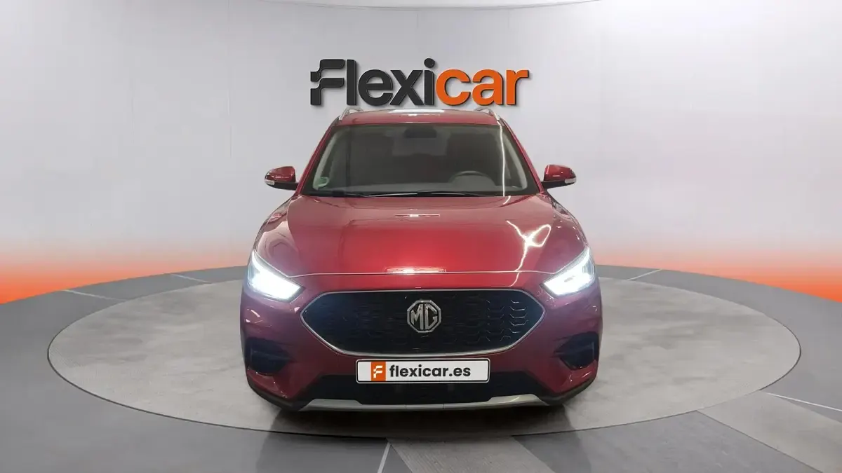 Usado MG ZS Comfort 106 CV (77 kW) 2023 Rojo SUV