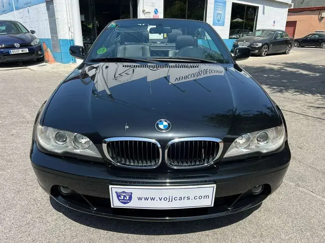 Usado BMW 318 Cabriolet 143 CV (105 kW) 2006 Negro Descapotable