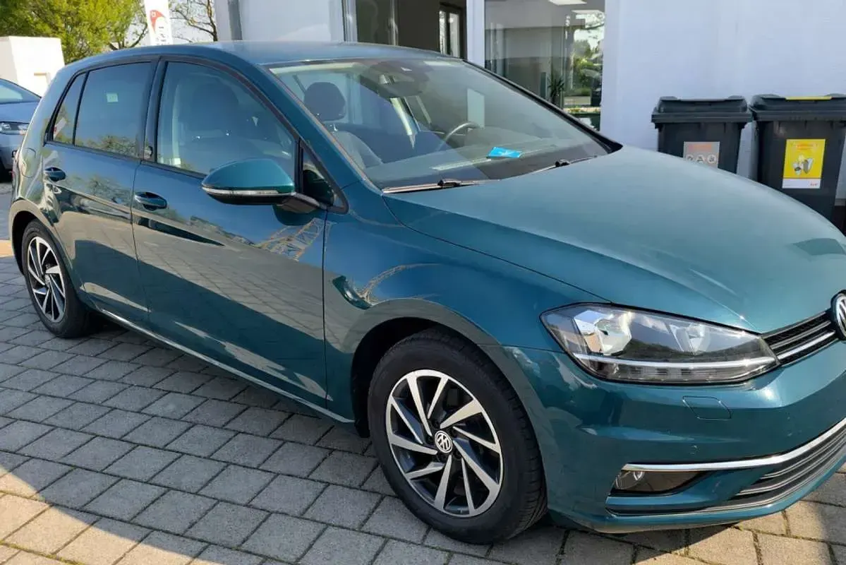Usado VW Golf VII Advance 150 CV (110 kW) 2018 Azul Berlina