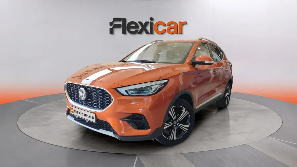 Usado MG ZS Comfort 106 CV (77 kW) 2024 Naranja SUV