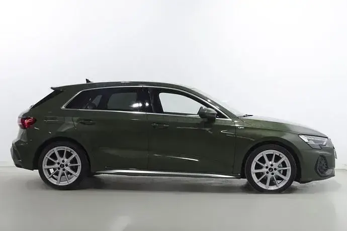 Usado Audi A3 S-Line 150 CV (110 kW) 2025