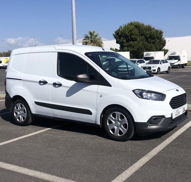 Usado Ford Transit Trend 105 CV (77 kW) 2018 Blanco Van