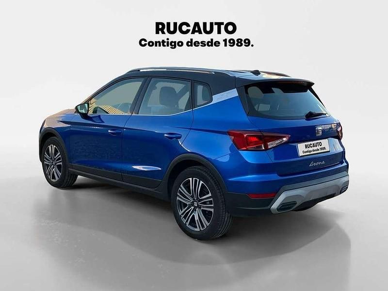 Usado Seat Arona Xperience 110 CV (80 kW) 2022 Azul SUV