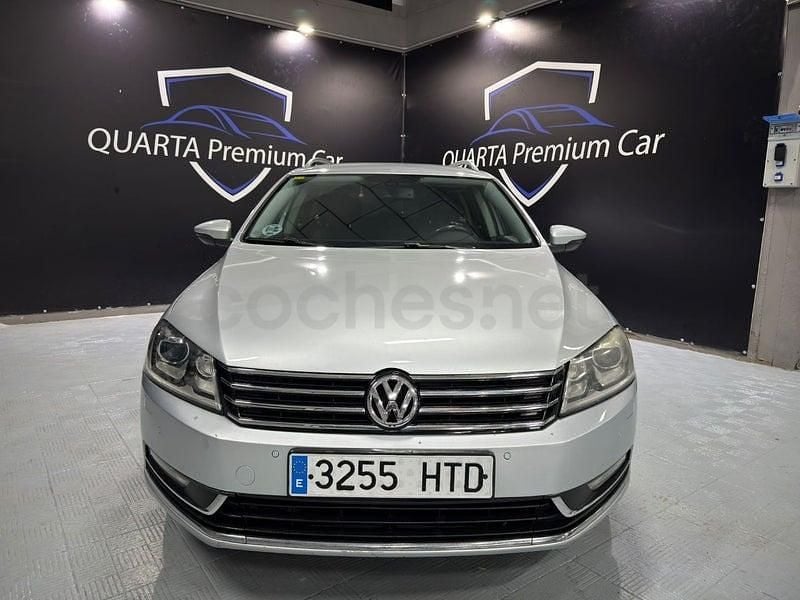 Usado VW Passat Advance 140 CV (102 kW) 2013 Gris / plata Familiar