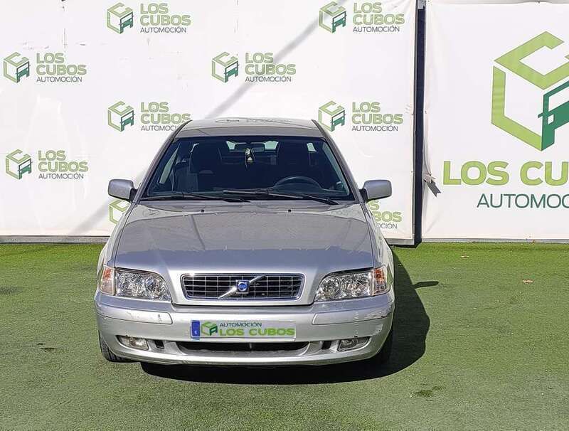 Gris Usado 2004 Volvo S40 Berlina | 2199 € - Imagen 1/4