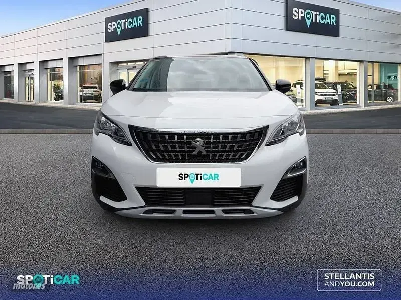 Usado Peugeot 3008 Allure 130 CV (95 kW) 2018 Blanco SUV
