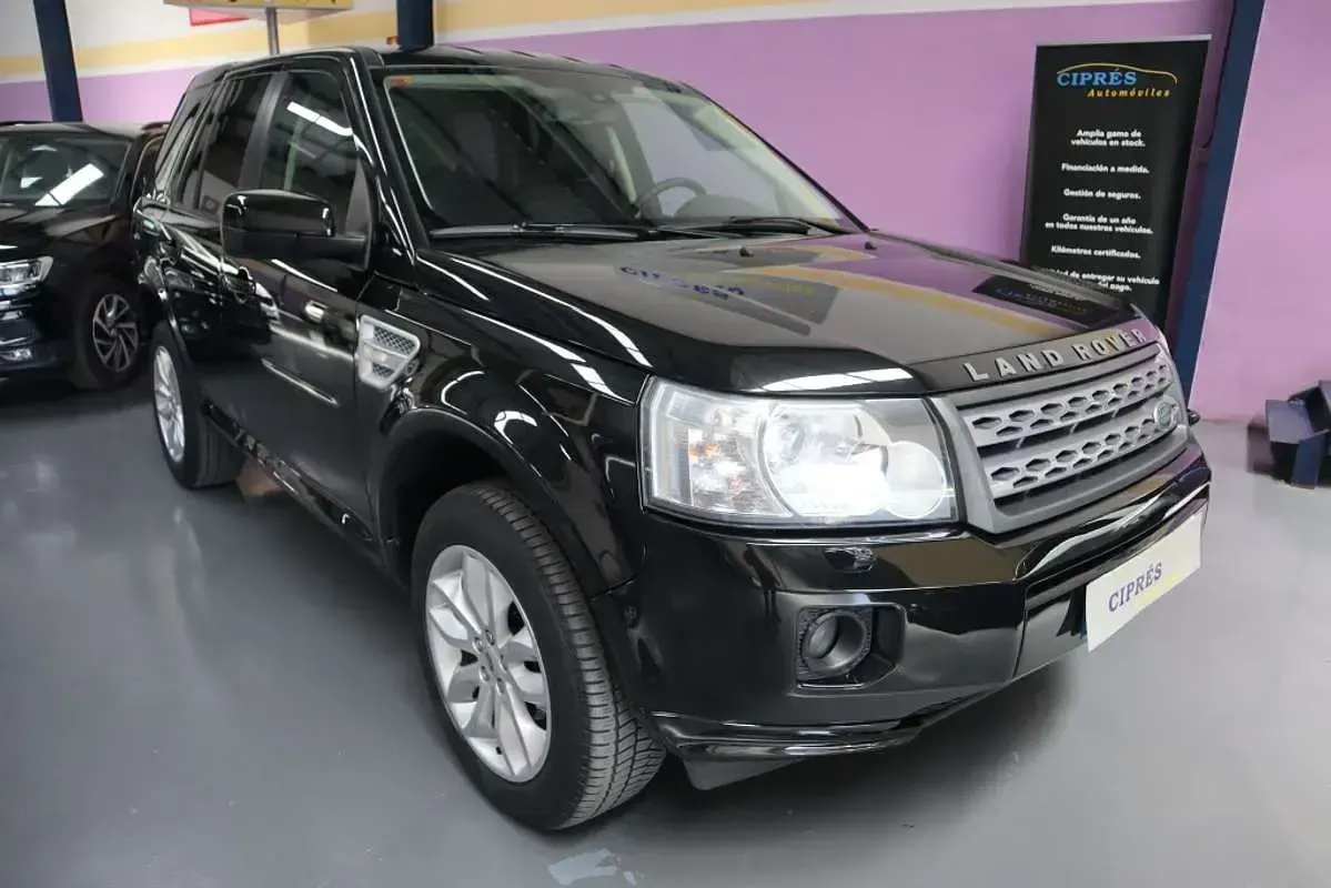 Usado Land Rover Freelander 2 S 150 CV (110 kW) 2013 Negro SUV