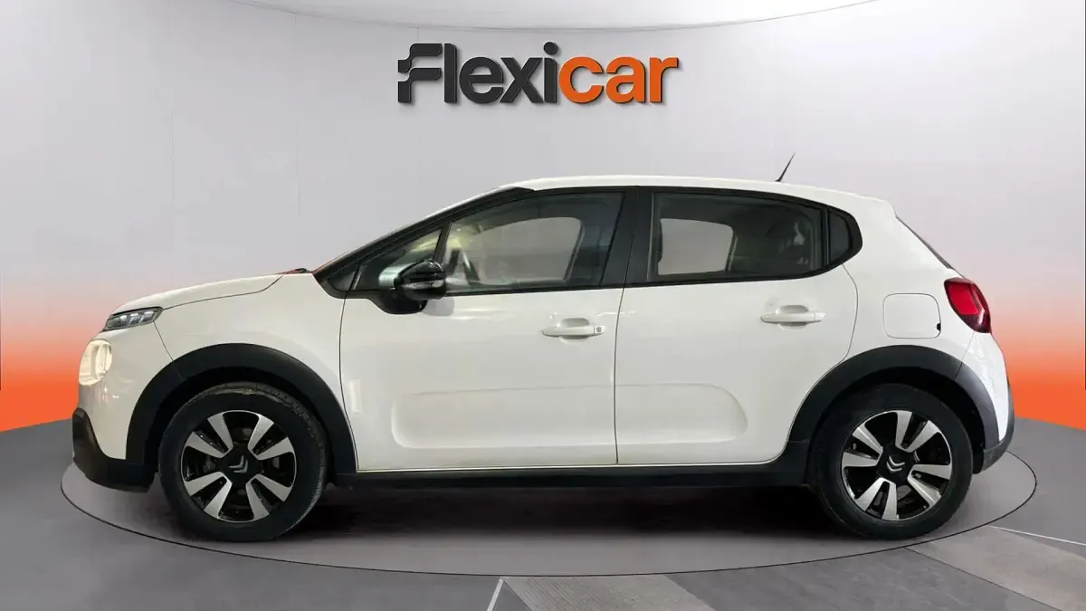 Käytetty Citroën C3 Feel 82 HP (60 kW) 2017 Valkoinen Sedan