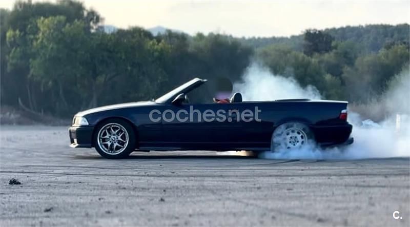 Usado BMW 328 Cabriolet 193 CV (141 kW) 1994 Violeta / lila Descapotable